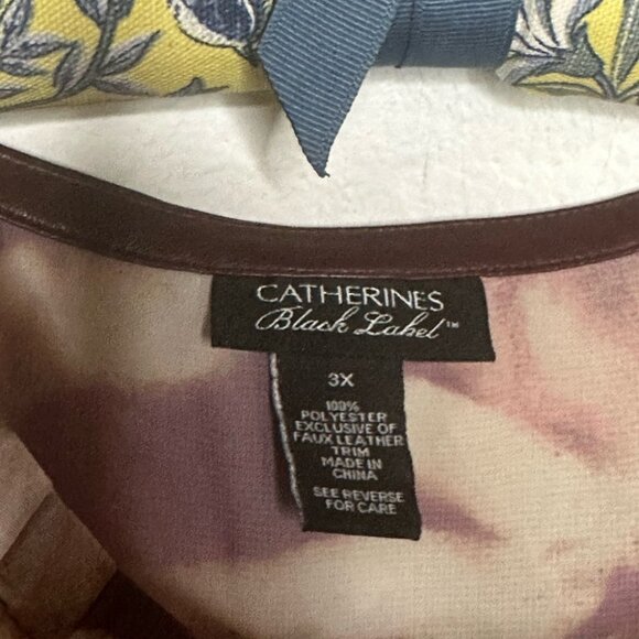 Catherines Black Label Womens 1X Red Floral Long Sleeves Keyhole Neck Blouse - Picture 4 of 8